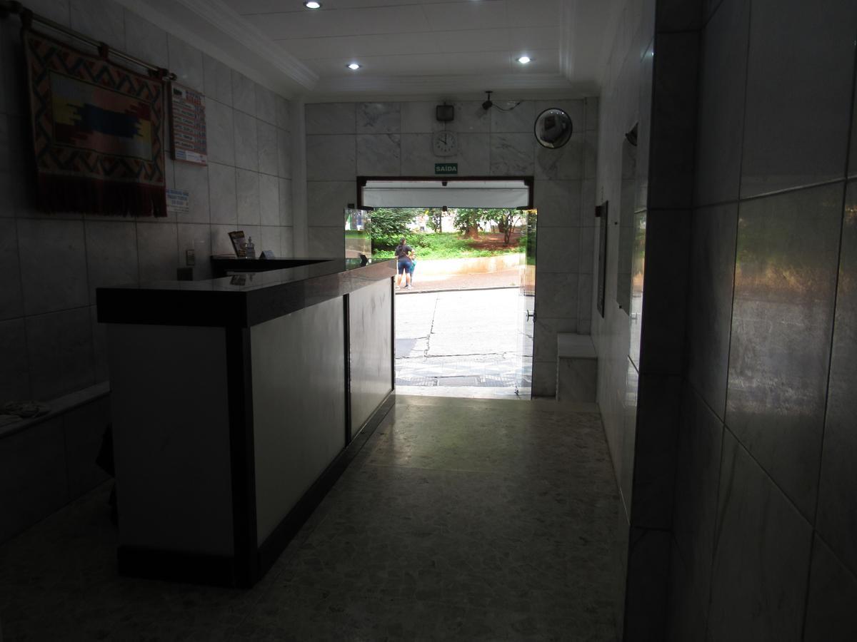 סאו פאולו Hotel Moraes A 10 Minutos Da 25 De Marco,Bras,Bom Retiro,A 2 Minutos Do Mirante Sampa Sky E Pista De Skate Anhangabau מראה חיצוני תמונה
