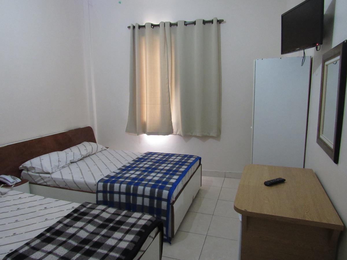 סאו פאולו Hotel Moraes A 10 Minutos Da 25 De Marco,Bras,Bom Retiro,A 2 Minutos Do Mirante Sampa Sky E Pista De Skate Anhangabau מראה חיצוני תמונה